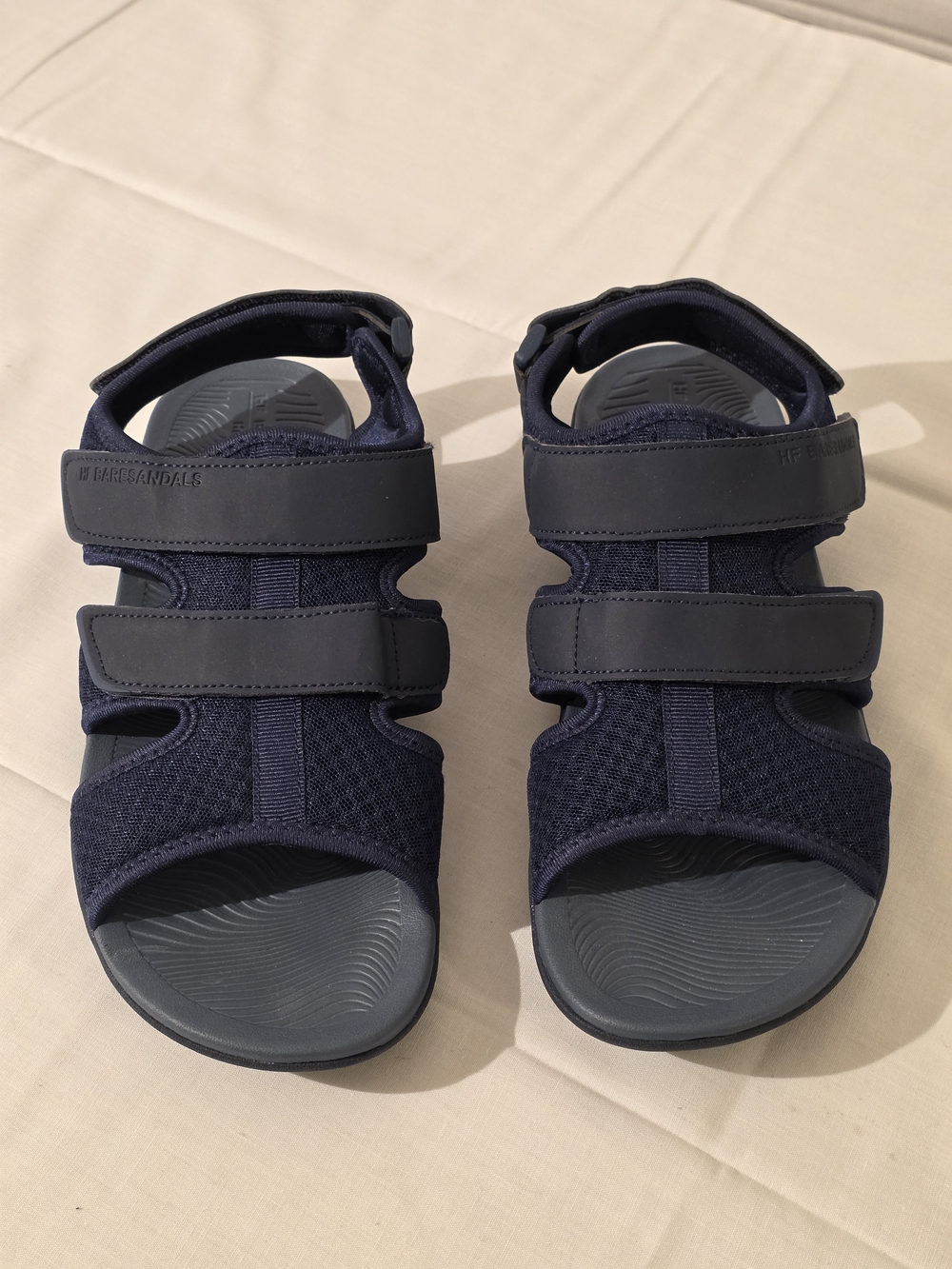 HIKE NAVY BARESANDALS. UNISEX MENS 9-9.5, WMS 11-11.5